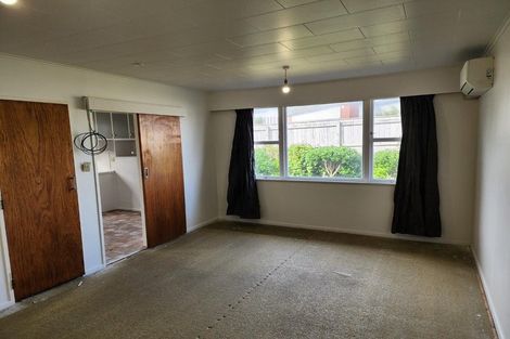 Photo of property in 2/52 Leighton Avenue, Waiwhetu, Lower Hutt, 5010