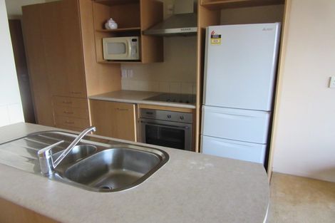 Photo of property in Metro Apartments, 13/220 Thorndon Quay, Pipitea, Wellington, 6011