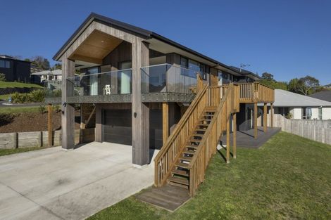 Photo of property in 6 Greenvale Place, Welcome Bay, Tauranga, 3112