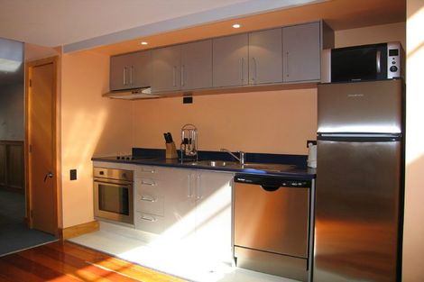 Photo of property in 227/6 Left Bank, Te Aro, Wellington, 6011