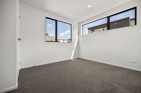 Photo of property in 19 Clay Works Lane, New Lynn, 0600
