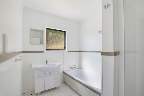 Photo of property in 27 Eskdale Road, Papakowhai, Porirua, 5024