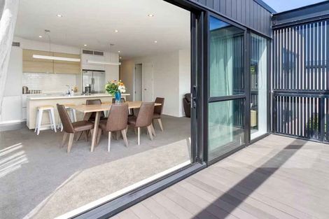 Photo of property in 4/275 Kilmore Street, Christchurch Central, Christchurch, 8011