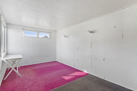 Photo of property in 17 Pine Road, Orewa, 0931