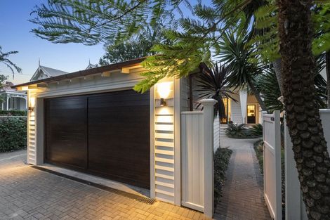 Photo of property in 9 Arawa Avenue, Devonport, Auckland, 0624