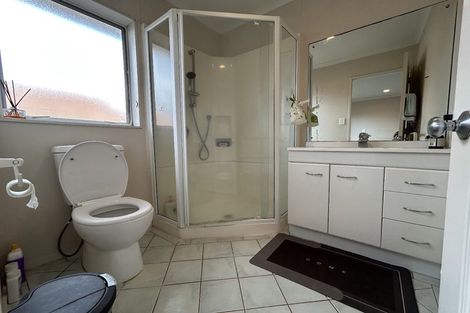 Photo of property in 74 Westerham Drive, Dannemora, Auckland, 2016