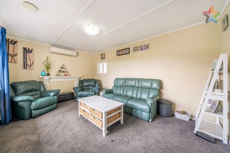 Photo of property in 32a Kopara Grove, Stokes Valley, Lower Hutt, 5019