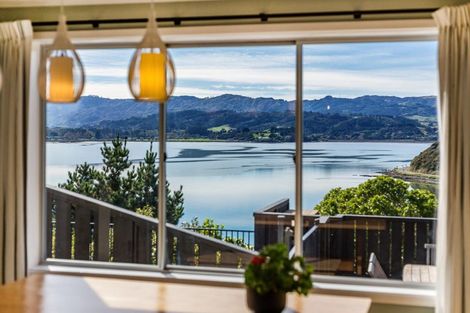 Photo of property in 11 Spinnaker Drive, Whitby, Porirua, 5024