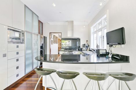 Photo of property in 19 Bidwill Street, Mount Cook, Wellington, 6021