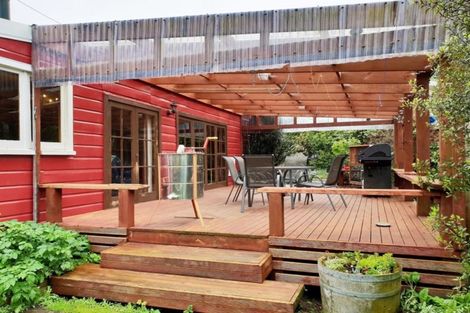 Photo of property in 8 Castle Street, Eltham, 4322