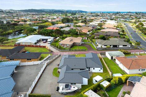 Photo of property in 3 Lakeside Drive, Orewa, 0931