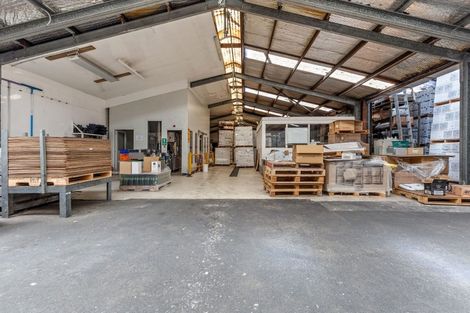 Photo of property in 601 State Highway 16, Kumeu, 0891