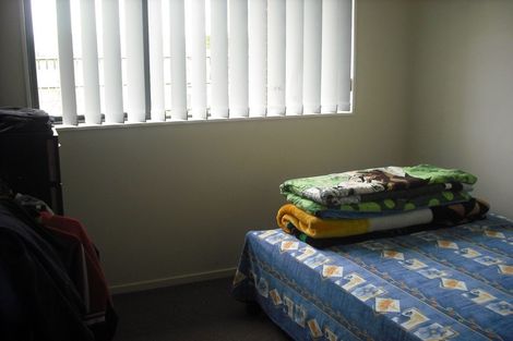 Photo of property in 3 Piriti Place, Weymouth, Auckland, 2103