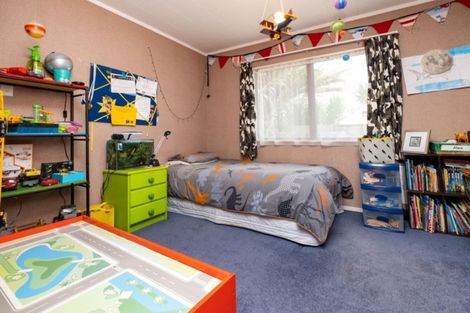 Photo of property in 8 Mckeefry Avenue, Greenmeadows, Napier, 4112