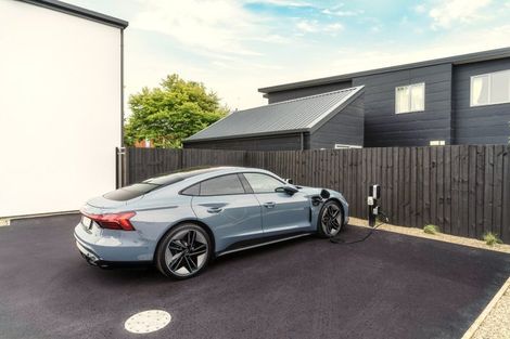 Photo of property in 3/26 Grove Road, Addington, Christchurch, 8024