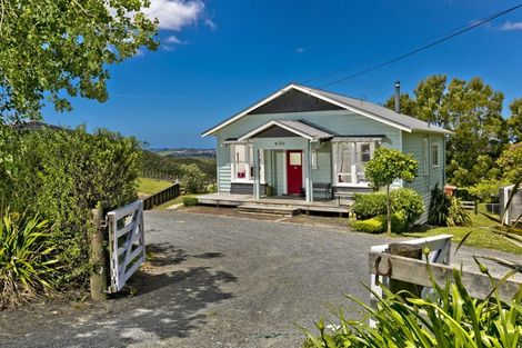 Photo of property in 166 Gervin Road, Wainui, Silverdale, 0992