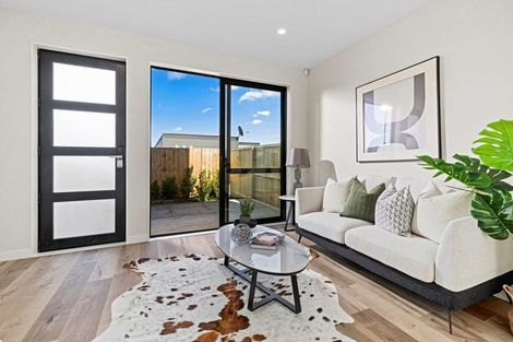 Photo of property in 7/86 Fred Taylor Drive, Westgate, Auckland, 0814