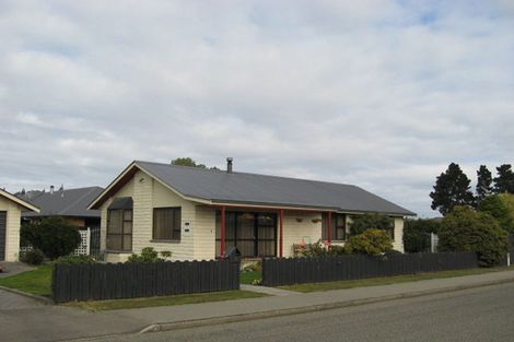 Photo of property in 52 Salisbury Crescent, Oamaru North, Oamaru, 9400