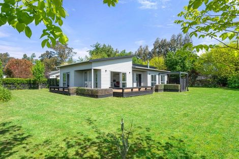 Photo of property in 1 Maple Lane, Martinborough, 5711