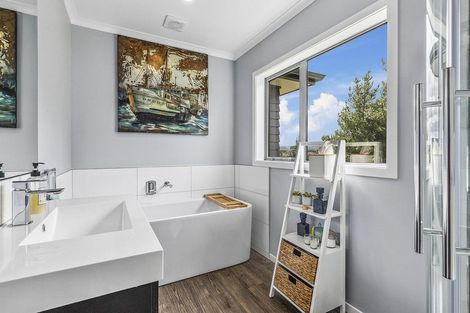 Photo of property in 148 Endeavour Drive, Whitby, Porirua, 5024