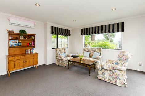 Photo of property in 7 Virtue Place, Hokowhitu, Palmerston North, 4410
