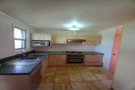 Photo of property in 3/15 Islington Avenue, New Lynn, Auckland, 0600