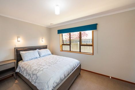 Photo of property in 96 John F Kennedy Drive, Milson, Palmerston North, 4414