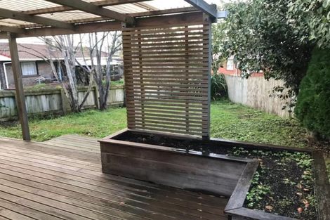 Photo of property in 57 View Road, Henderson, Auckland, 0612