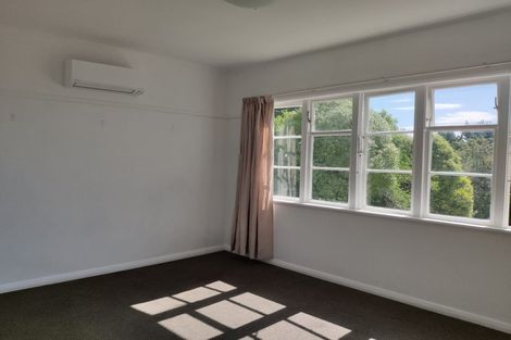 Photo of property in 105 Seatoun Heights Road, Seatoun, Wellington, 6022