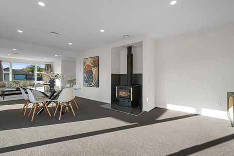 Photo of property in 5 Shamrock Place, Halswell, Christchurch, 8025
