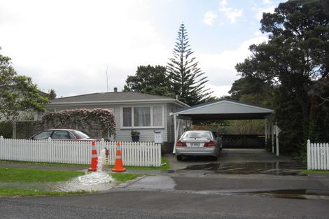 Photo of property in 44 Ferry Parade, Herald Island, Auckland, 0618