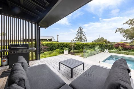 Photo of property in 56 Covil Avenue, Te Atatu South, Auckland, 0610