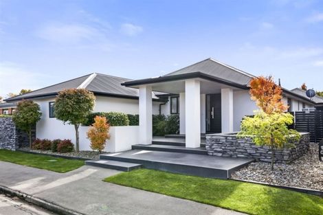 Photo of property in 10 Penhelig Place, Burnside, Christchurch, 8053