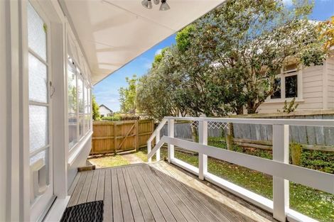 Photo of property in 71a Commercial Road, Helensville, 0800