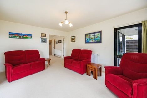 Photo of property in 16 Delta Place, Milson, Palmerston North, 4414