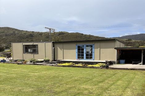 Photo of property in 12 Corbett Street, Hector, 7822