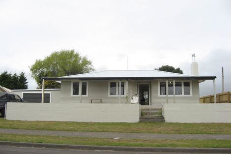 Photo of property in 6 Mckellar Street, Oakura, 4314