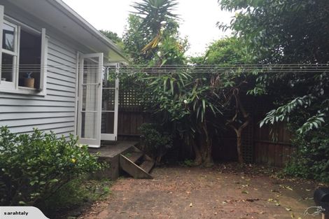 Photo of property in 72 Mount Smart Road, Onehunga, Auckland, 1061