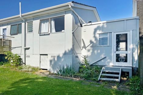 Photo of property in 1/307a Wairau Road, Totara Vale, Auckland, 0627