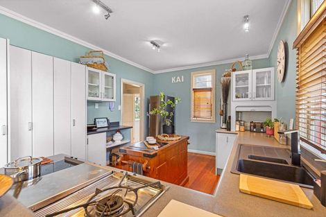 Photo of property in 16 Avon Street, Rongotea, 4476