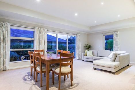 Photo of property in 26 Otupoa Way, Paraparaumu, 5032