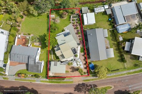 Photo of property in 16 Mount Avenue, Pauanui, Hikuai, 3579