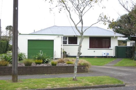 Photo of property in 39 Turakina Street, Merrilands, New Plymouth, 4312
