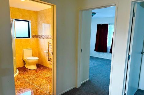 Photo of property in 38 Kenderdine Road, Papatoetoe, Auckland, 2025