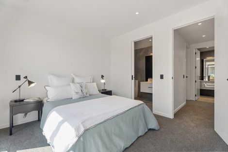 Photo of property in 21 Fenton Avenue, Wanaka, 9305