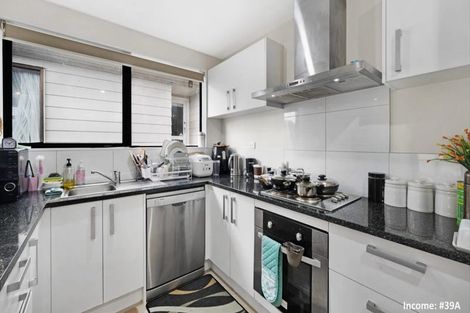 Photo of property in 39 Casuarina Road, Half Moon Bay, Auckland, 2012