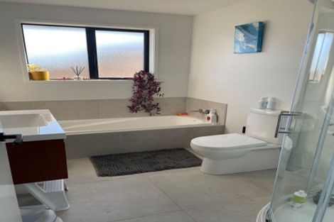 Photo of property in 32 Aratapu Street, Waitara, 4320