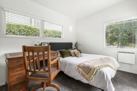 Photo of property in 53 Parr Terrace, Castor Bay, Auckland, 0620