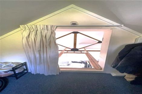 Photo of property in 2/9 Montgomery Street, Stokes Valley, Lower Hutt, 5019