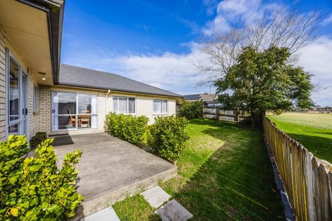 Photo of property in 13 Glenross Drive, Wattle Downs, Auckland, 2103